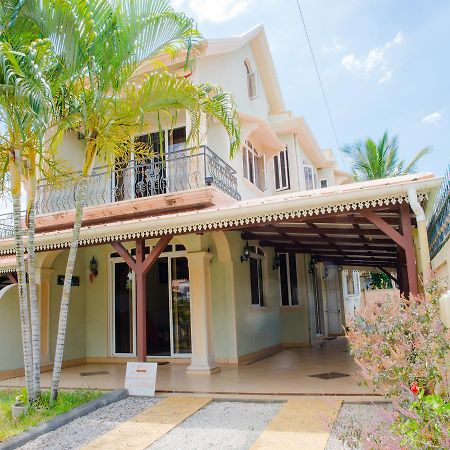 Indravilla Flic en Flac Ngoại thất bức ảnh