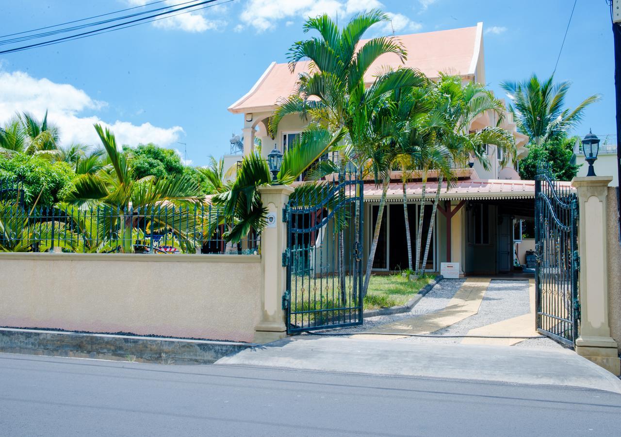 Indravilla Flic en Flac Ngoại thất bức ảnh